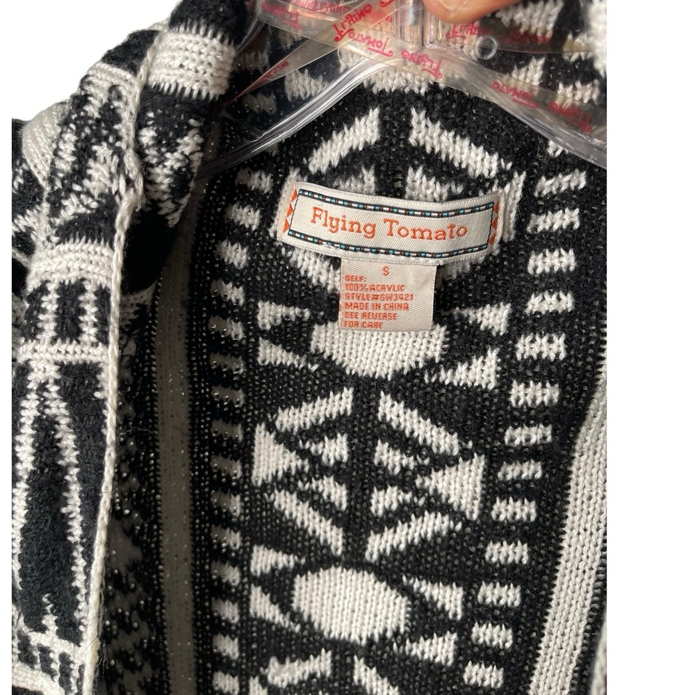 Flying Tomato Black And White Southwest/Aztec Women's Open Cardigan Size S - Picture 3 of 3
